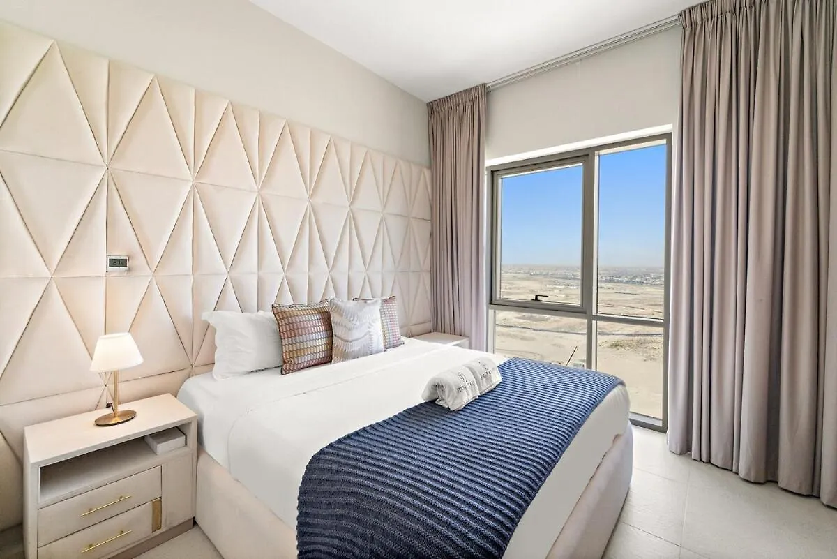 Apartment First Class 2Br Sun, Views & Serenity Dubai