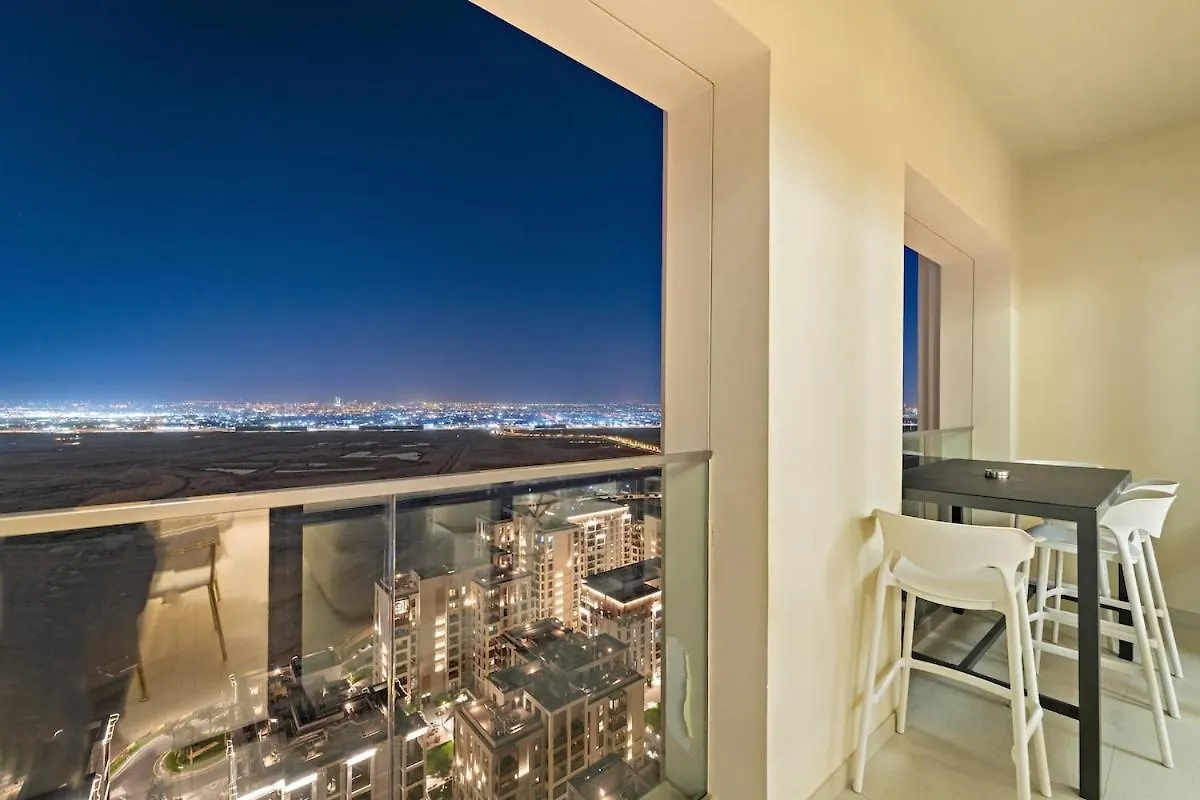 Apartment First Class 2Br Sun, Views & Serenity Dubai