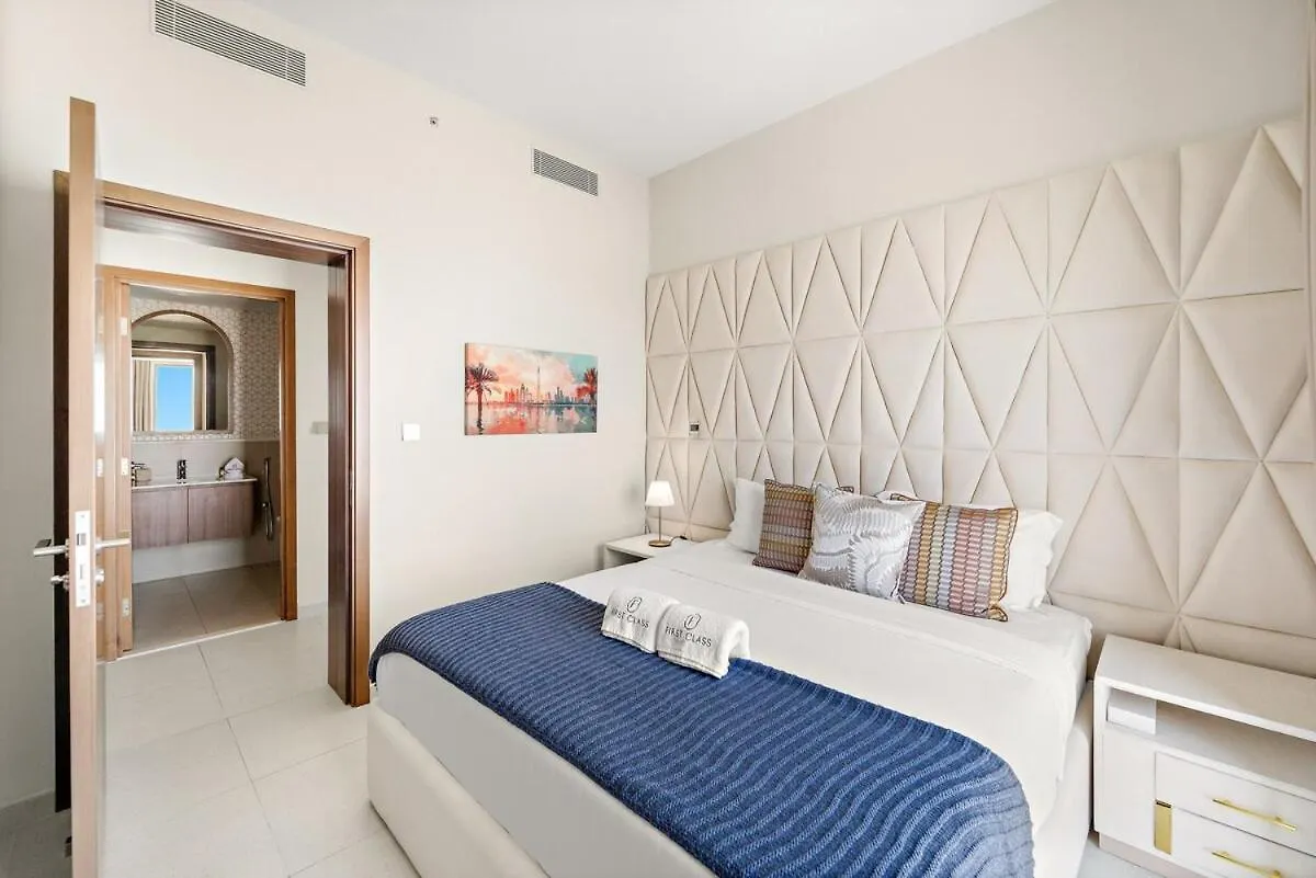 First Class 2Br Sun, Views & Serenity Dubai 0*,
