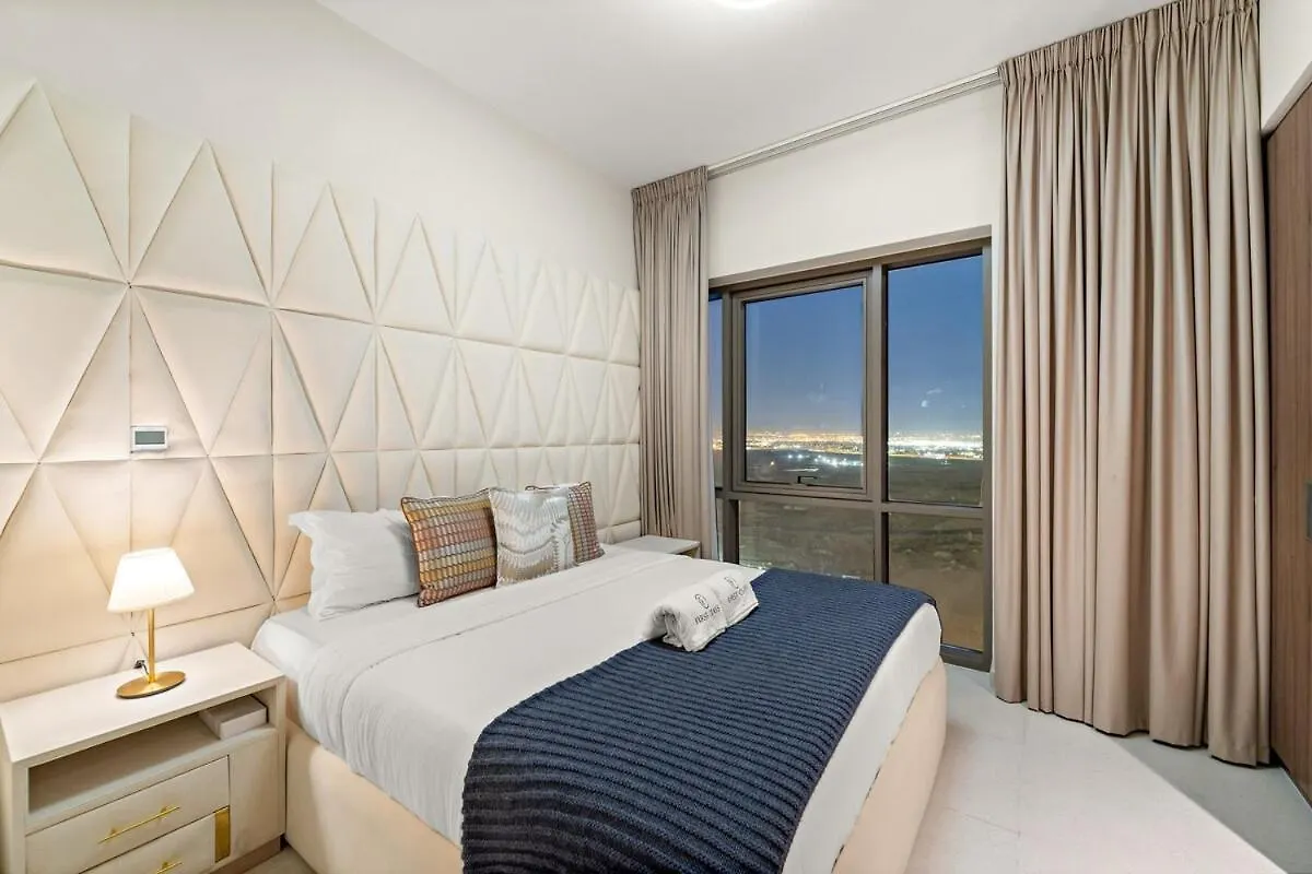 First Class 2Br Sun, Views & Serenity Dubai